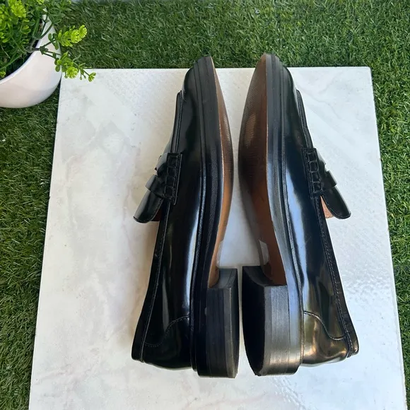 MadswellThe Vernon Loafer$158COLOR True Black women size 8 gently used