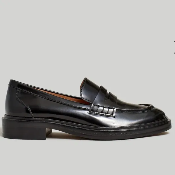MadswellThe Vernon Loafer$158COLOR True Black women size 8 gently used