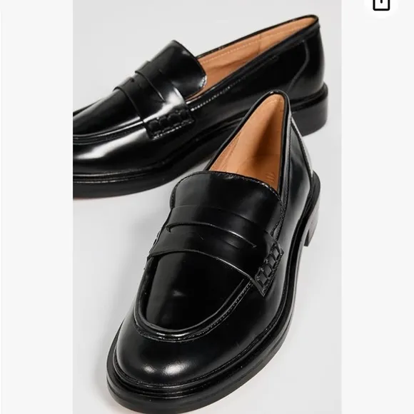 MadswellThe Vernon Loafer$158COLOR True Black women size 8 gently used