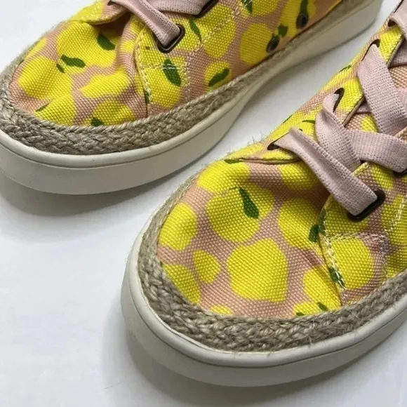 Malibu Lace Bokeh slip on sneakers size 8 1/2b