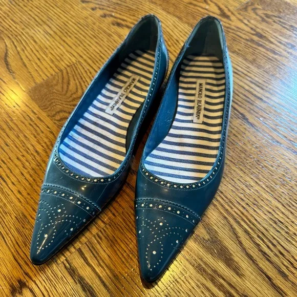 Manila Blahnik Petunia Brogue Patent Leather Blue Flats | Size 38.5