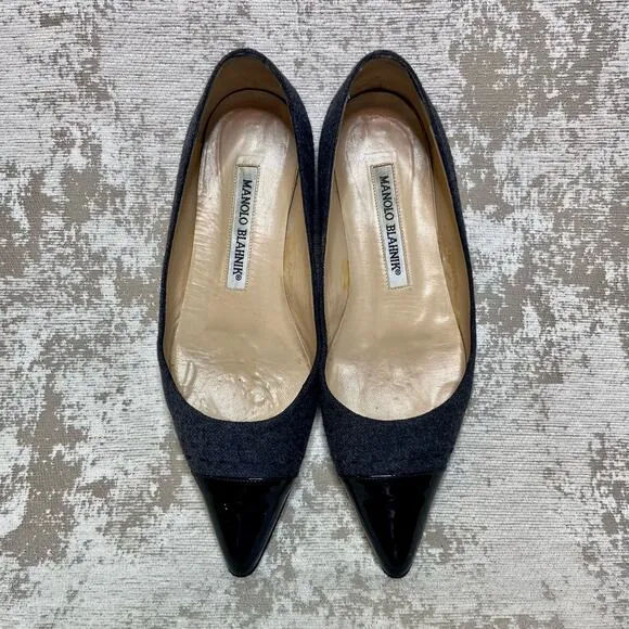 Manolo Blahnik Felt Wool Pointed Cap Toe Flats in Grey/Black