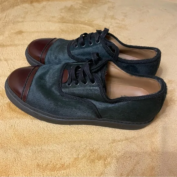 Marc Jacobs Pony Hair Lace up shoes