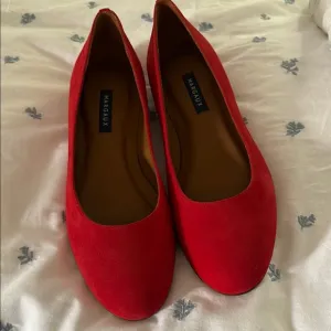 Margaux Women's Red Flats