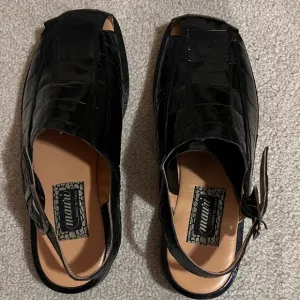 Mauri Black Leather Loafers Slip-Ons