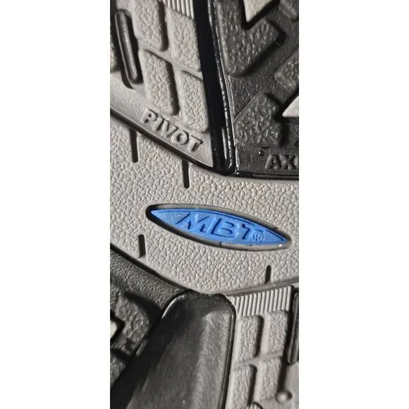 MBT Women's Low-Top Sneakers Colorado‎ X Black, 6 pivot