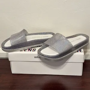 Melissa beach slide soft  padded footbed open toe sandal size 6, new
