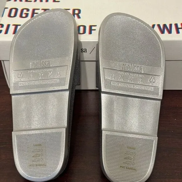 Melissa beach slide soft  padded footbed open toe sandal size 6, new