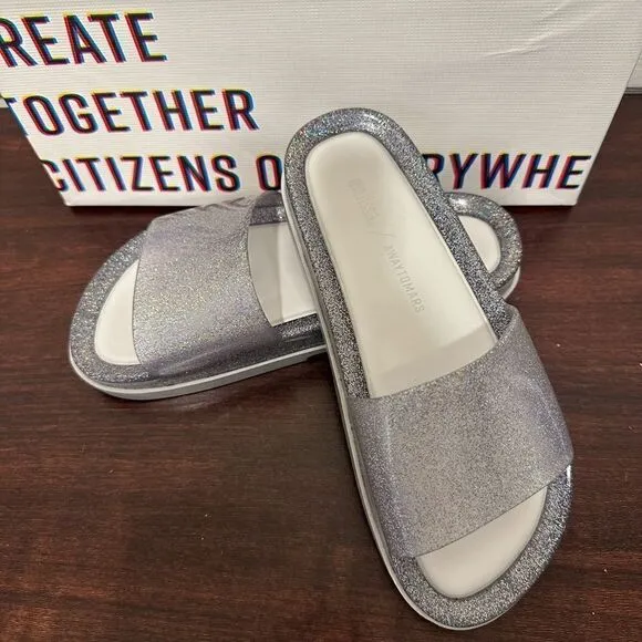 Melissa beach slide soft  padded footbed open toe sandal size 6, new