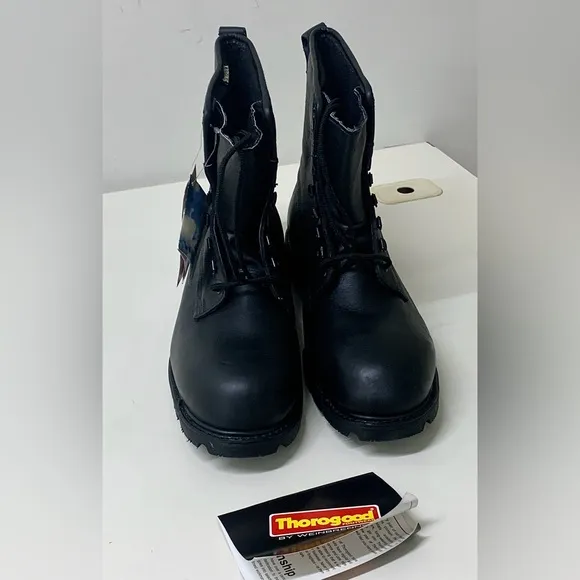 Men’s 15 W Thorogood 834-6431 Hard Toe Waterproof Leather Vibram Sole Boots