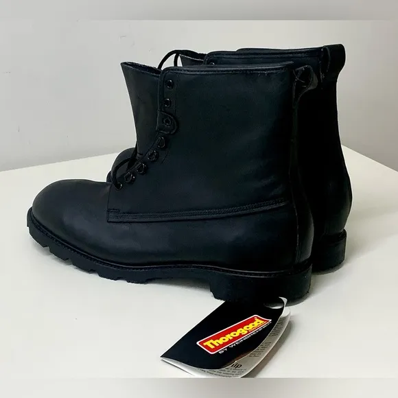 Men’s 15 W Thorogood 834-6431 Hard Toe Waterproof Leather Vibram Sole Boots