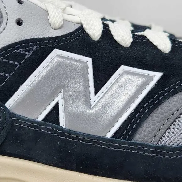 Men's 9 New Balance x J Crew 997R sneakers in Black suede U997RHC