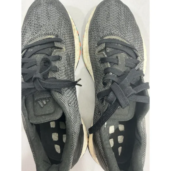 Men’s Adidas Pure Boost Size 7 Black Mesh Lace Up Sneakers