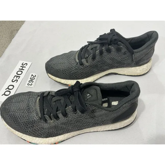 Men’s Adidas Pure Boost Size 7 Black Mesh Lace Up Sneakers
