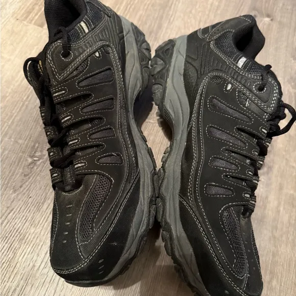 Men’s black skechers sneakers size 12