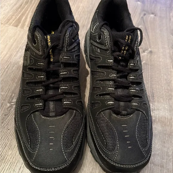 Men’s black skechers sneakers size 12