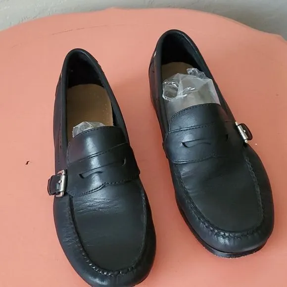 Mens G.H. Bass &amp; co. Buckle Weejuns black loafers size 9.5