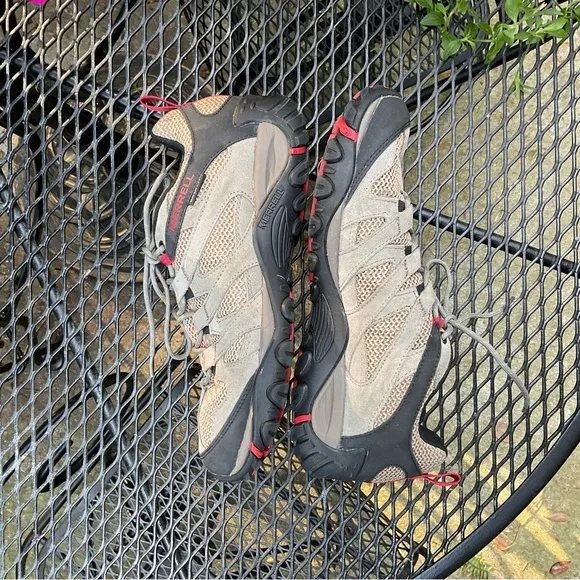 Men’s Merrill Grey Mesh &amp; Suede Waterproof Quality Sneakers!