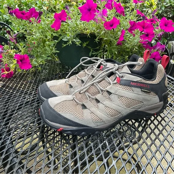 Men’s Merrill Grey Mesh &amp; Suede Waterproof Quality Sneakers!