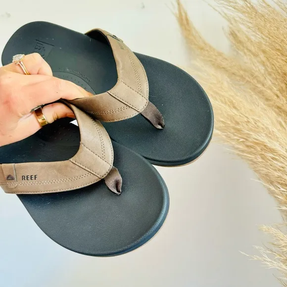 MENS REEF Black Brown Leather Flip Flop Pool Cushion Sandals Slides Shoes 12