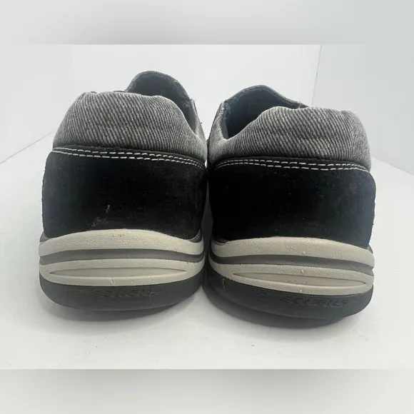 Men’s Skechers Avillo Black Relaxed Fit Memory Foam Slip On Sneakers Size 12M