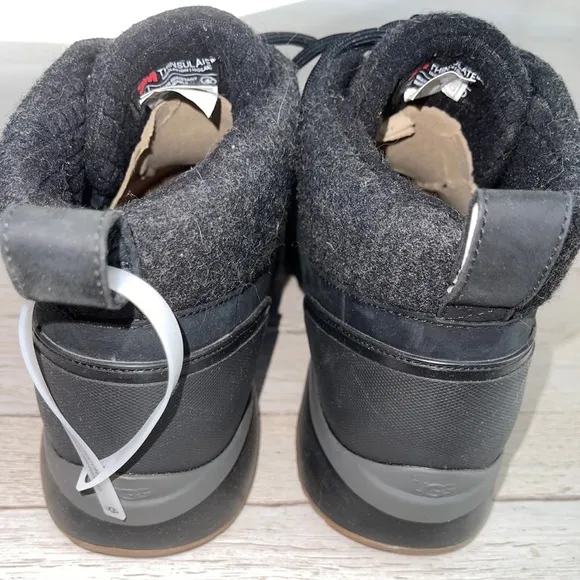 Mens Ugg boots made of lamb fur and water resistant