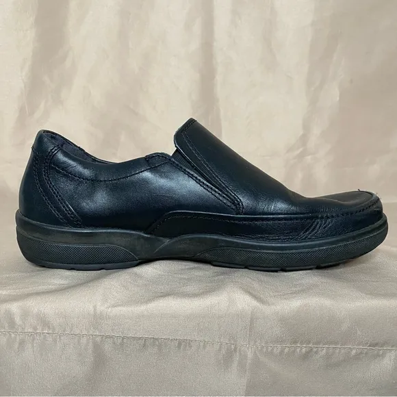 Mephisto 7.5 Black Leather Loafers