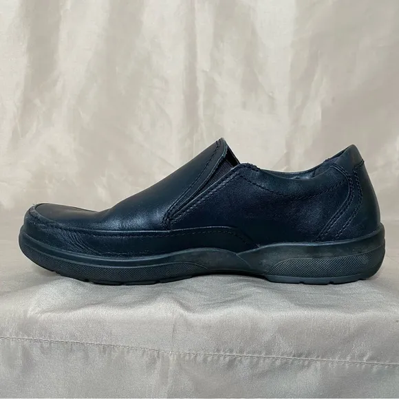 Mephisto 7.5 Black Leather Loafers