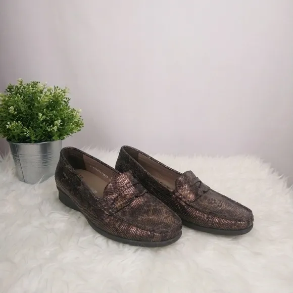 MEPHISTO Women Snake Print Loafers