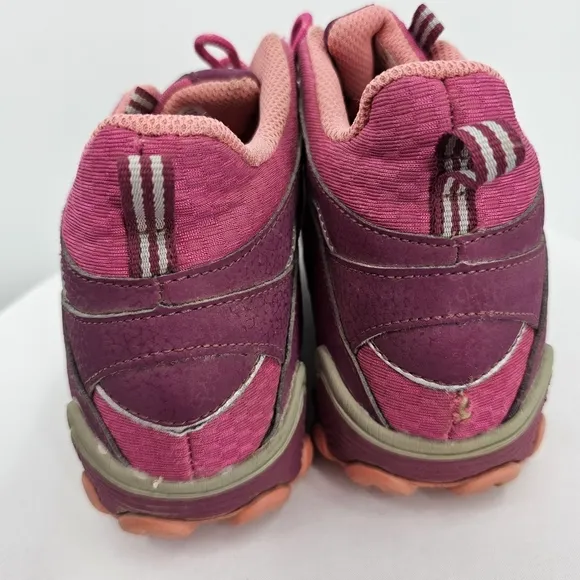 Merrell Youth Waterproof Pink Hiking Boots Size 2