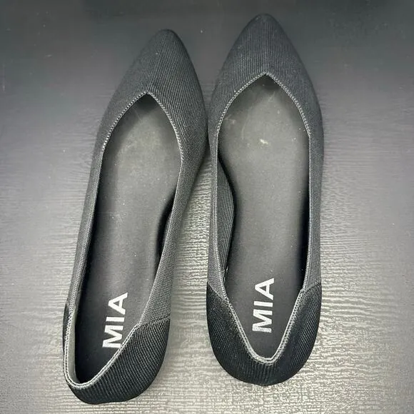 Mia womans Kerri pointed toe stretch material flats in black size 8M