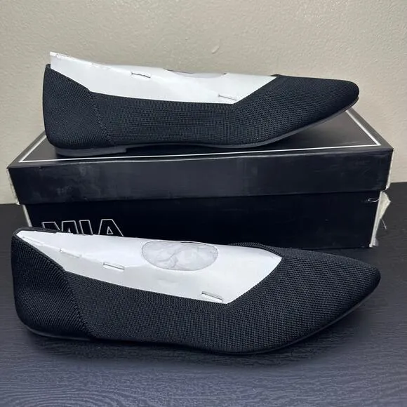 Mia womans Kerri pointed toe stretch material flats in black size 8M
