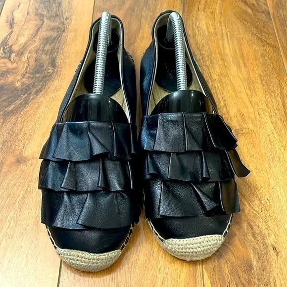 Michael Kors Black Leather Ruffle Espadrilles size 8 or 39. Perfect summer shoe!
