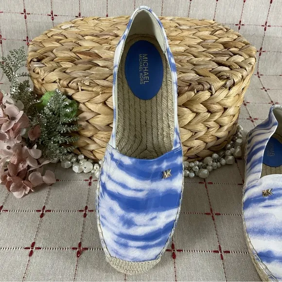 Michael Kors “Kendrick” Slip-On Blue White Tie Dye Espadrilles Women's Sz 6 Flat