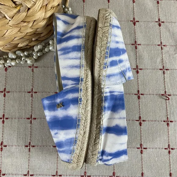 Michael Kors “Kendrick” Slip-On Blue White Tie Dye Espadrilles Women's Sz 6 Flat