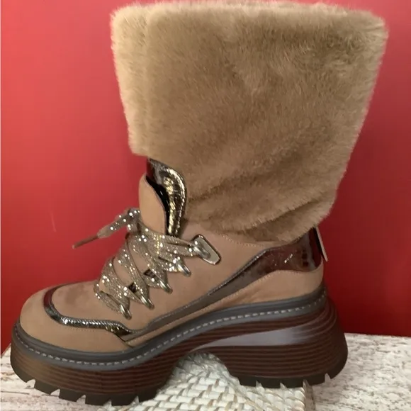 Michael Kors NWT 8.5Shiloh Driftwood Faux Fur Lined Winter Boots Water Resistant