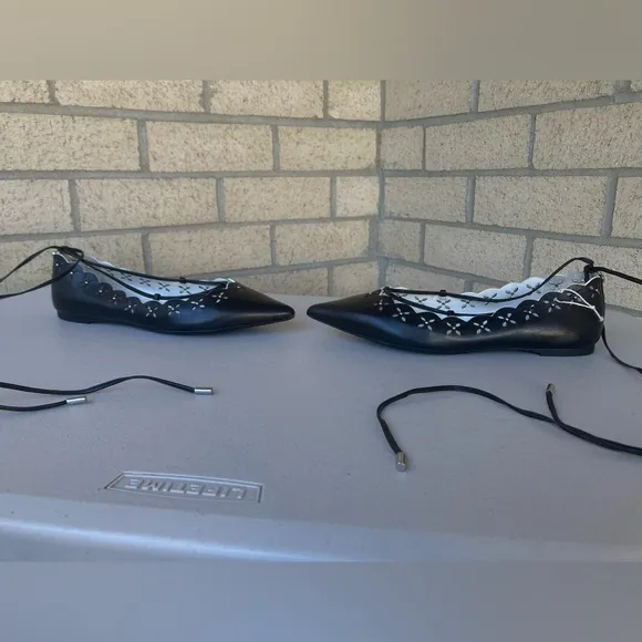 Michael Kors Thalia Black Leather Pointed Toe Ballet Flats Lace Up Floral Flats