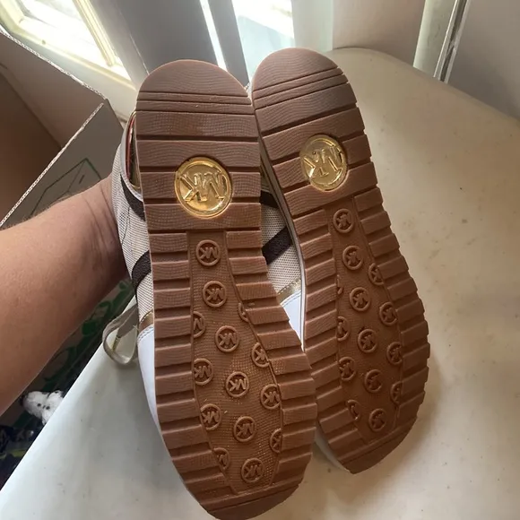 Michael Kors Vintage Brown Striped Mesh Michael Kors Sneakers Sz 9