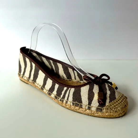 Michael Kors Women Zebra Brown Canvas Slip On Espadrilles