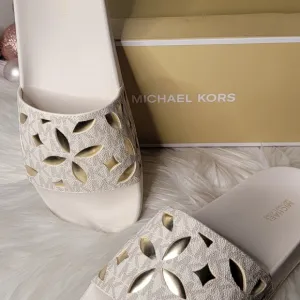 MICHAEL KORS WOMEN'S SLIDES Size8 Brand new