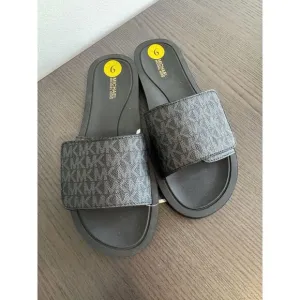 MICHAEL KORS Women’s Sz 9 M Wade Slide 45S0WDFA2B Black/Dk Grey MK New