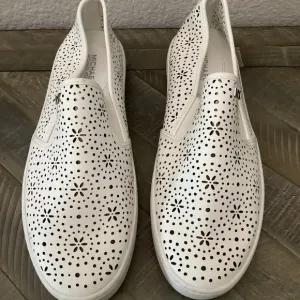 Michael Michael Kors Kane Perforated Slip-On Sneakers, size 9
