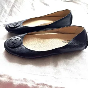 MICHAEL Michael Kors Lindsey Leather Ballet Flats navy SZ 8 M NWOT