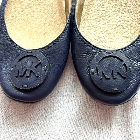 MICHAEL Michael Kors Lindsey Leather Ballet Flats navy SZ 8 M NWOT