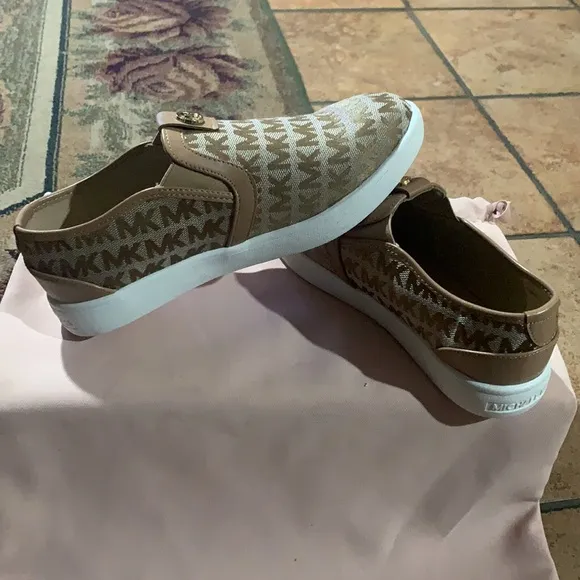 MICHAEL Michael Kors™. Slip on Premium Sneakers