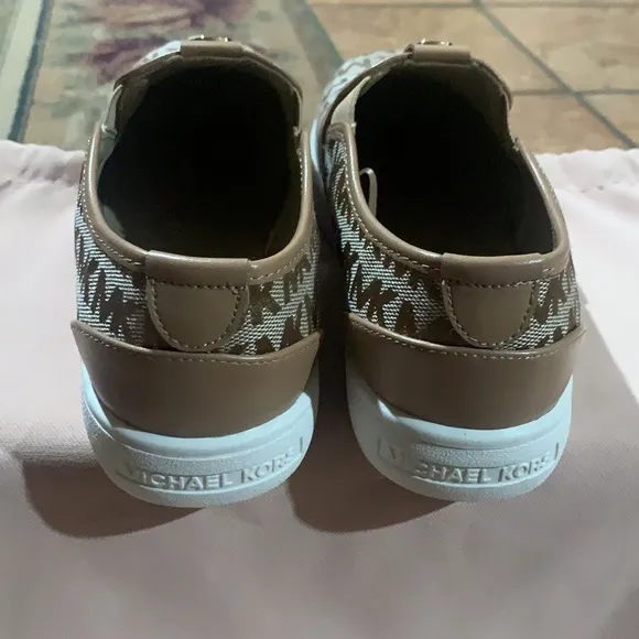 MICHAEL Michael Kors™. Slip on Premium Sneakers