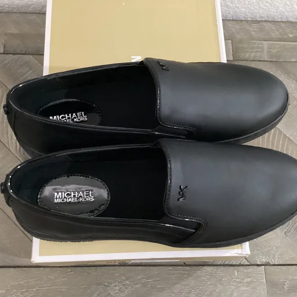 MICHAEL MICHAEL KORS Womens Keaton Slip-On Logo Sneakers