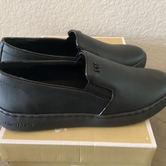 MICHAEL MICHAEL KORS Womens Keaton Slip-On Logo Sneakers