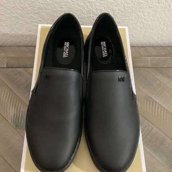 MICHAEL MICHAEL KORS Womens Keaton Slip-On Logo Sneakers