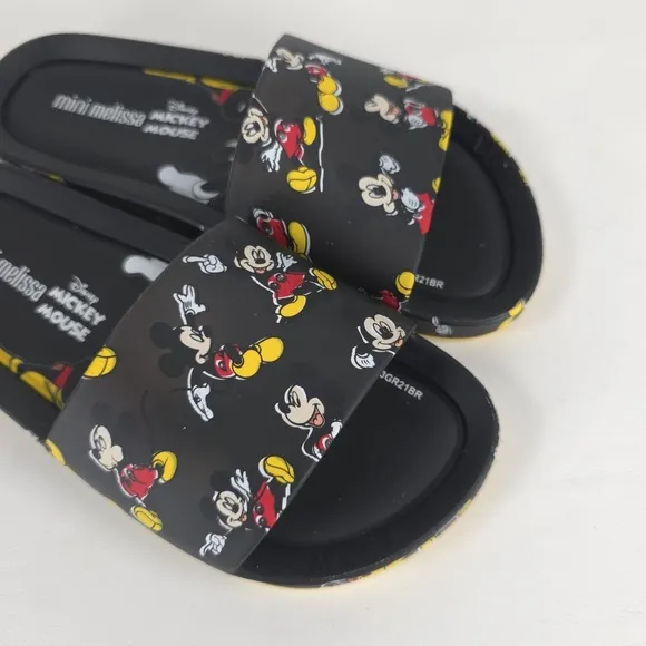 MINI MELISSA Unisex Black Beach Slide III Mickey &amp; Fiends Sandals Size 2 KIDS